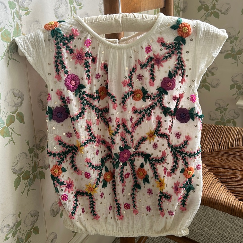 Bell embroidered shirt
